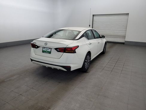 Used 2025 Nissan Altima 2.5 SV FWD image 9