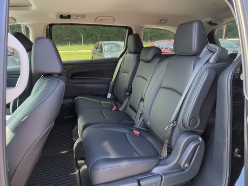 Certified 2026 Honda Odyssey EX-L image 17