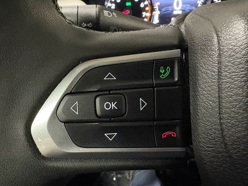 Used 2024 Jeep Compass Limited image 15