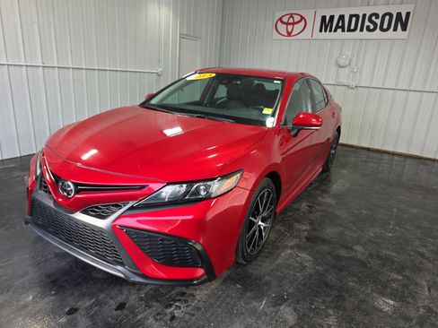 Used 2023 Toyota Camry SE image 34
