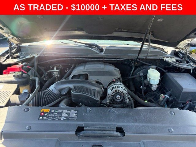 Used 2013 Chevrolet Avalanche LTZ AWD/4WD image 11