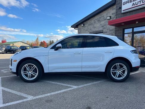 Used 2021 Porsche Macan image 10