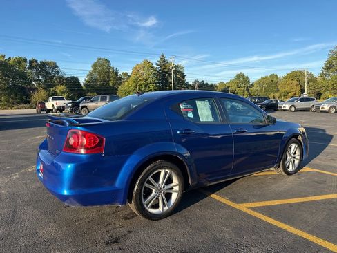 Used 2012 Dodge Avenger SE image 6
