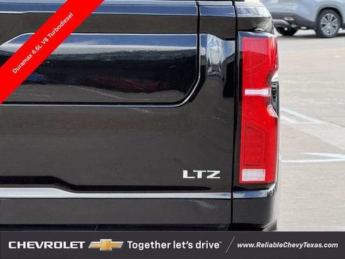 Used 2025 Chevrolet Silverado 2500 LTZ w/ LTZ Texas Edition AWD/4WD image 8