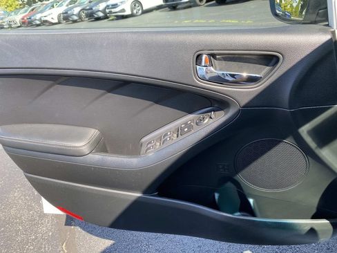 Used 2015 Kia Forte EX FWD image 21