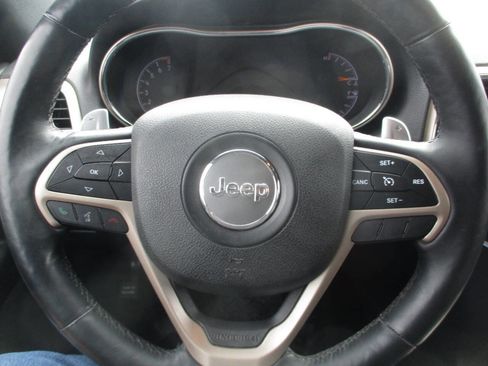 Used 2014 Jeep Grand Cherokee Limited image 17