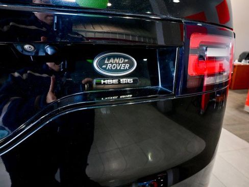 Used 2019 Land Rover Discovery HSE Luxury image 23