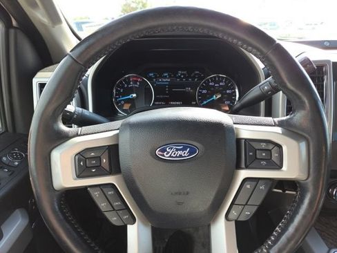 Used 2019 Ford F250 Lariat w/ Lariat Ultimate Package AWD/4WD image 14