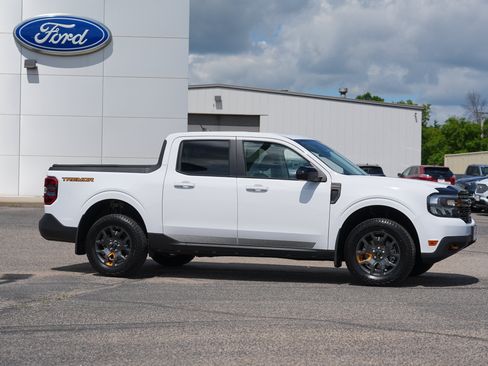 Used 2024 Ford Maverick Tremor w/ Tremor Off-Road Package AWD/4WD image 2