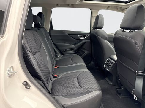 Used 2023 Subaru Forester Premium AWD/4WD image 19