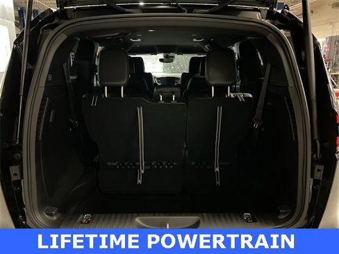 New 2026 Chrysler Pacifica Select image 24