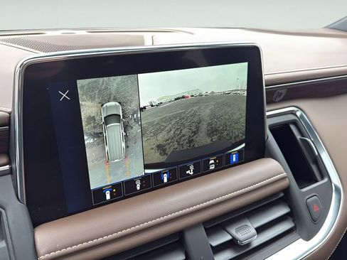 Used 2023 Chevrolet Tahoe High Country w/ LPO, Illumination Package AWD/4WD image 31