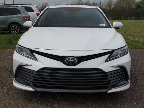 Used 2024 Toyota Camry LE image 2