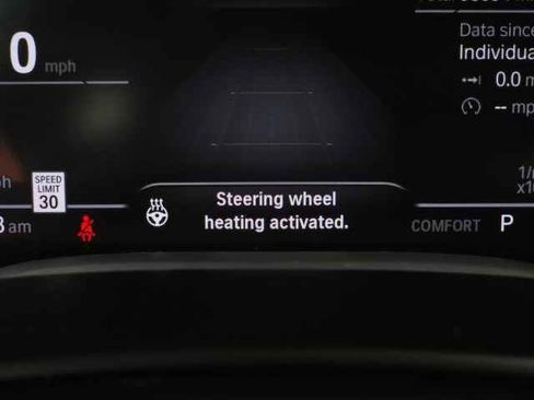 Used 2022 BMW 740i xDrive w/ M Sport Package image 24