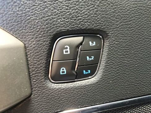 Used 2022 Ford F250 Lariat w/ Lariat Ultimate Package image 21