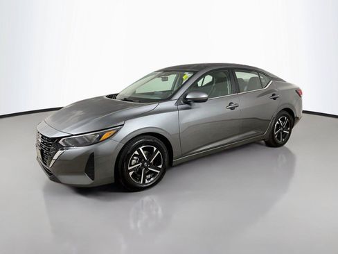Used 2024 Nissan Sentra SV FWD image 8