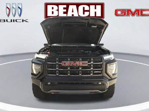 Used 2024 GMC Canyon AT4 w/ AT4 Premium Package AWD/4WD image 9