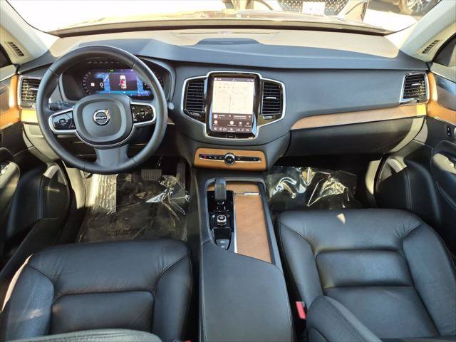 Certified 2024 Volvo XC90 B6 Plus AWD/4WD image 23
