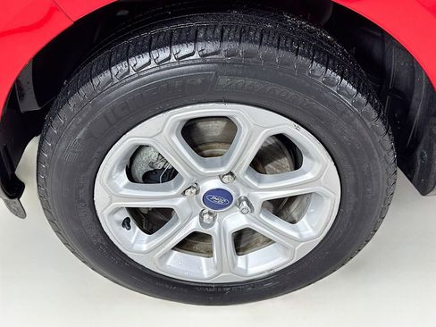 Used 2020 Ford EcoSport SE w/ SE Convenience Package image 39