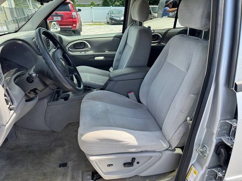 Used 2009 Chevrolet TrailBlazer LT w/ Sun And Sound Package AWD/4WD image 13