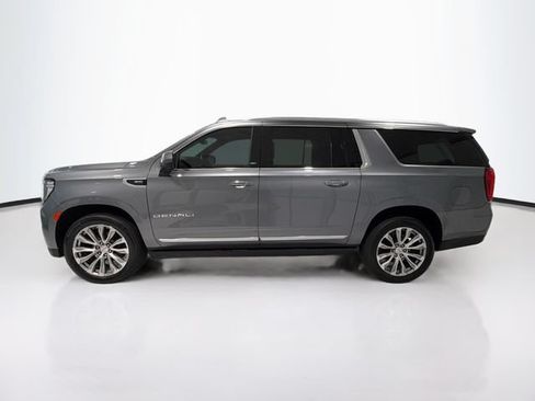 Certified 2022 GMC Yukon XL Denali AWD/4WD image 4