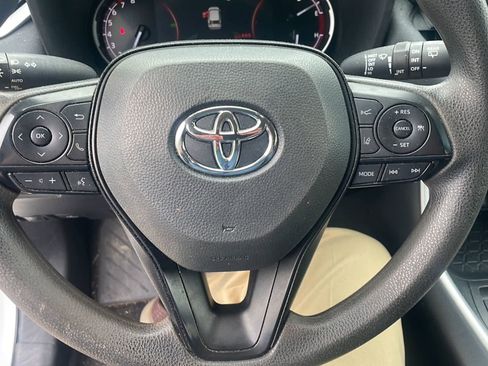 Certified 2024 Toyota RAV4 XLE AWD/4WD image 17