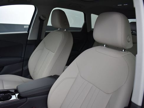 New 2026 Audi Q3 quattro 2.0T AWD/4WD image 9