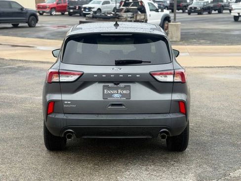 Used 2022 Ford Escape SE w/ SE Sport Appearance Package FWD image 4