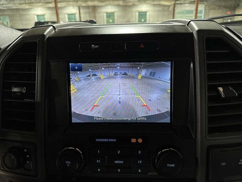 Used 2022 Ford F250 XL w/ Power Equipment Group AWD/4WD image 23
