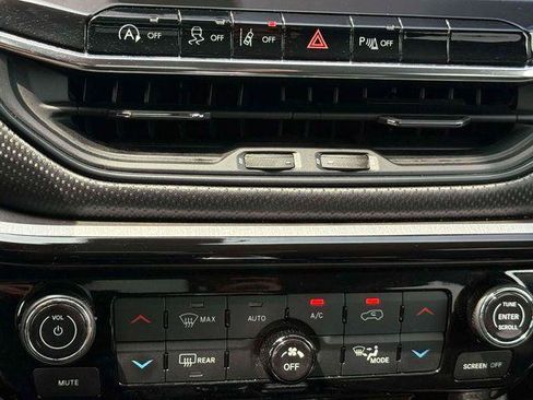 Certified 2022 Jeep Compass Trailhawk w/ Trailhawk Convenience Group AWD/4WD image 29