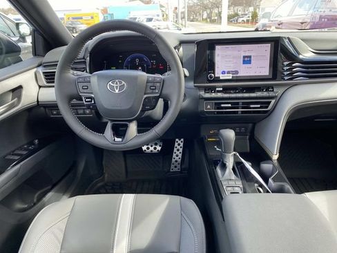 New 2026 Toyota Camry SE image 8