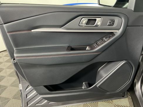 Used 2026 Ford Explorer ST-Line w/ ST-Line Street Pack image 24