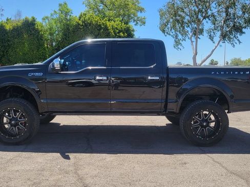 Used 2015 Ford F150 Platinum w/ Equipment Group 701A Luxury AWD/4WD image 5
