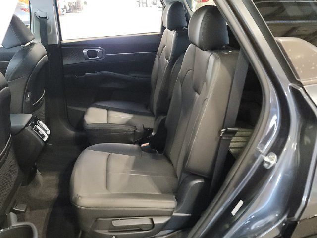 Used 2022 Kia Sorento SX AWD/4WD image 8