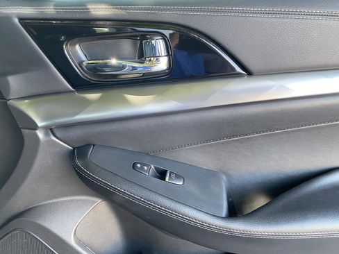 Used 2022 Nissan Maxima SV w/ Floor Mat Group FWD image 45