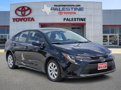 Used 2026 Toyota Corolla LE FWD image 1