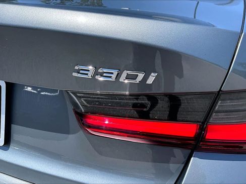 Used 2025 BMW 330i Sedan RWD image 30