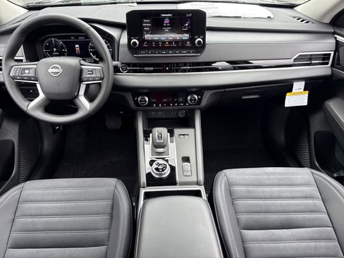 New 2026 Nissan Rogue SL AWD/4WD image 2