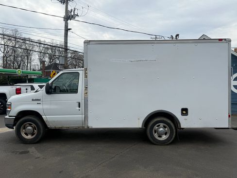 Used 2012 Ford E-350 and Econoline 350 Super Duty image 9