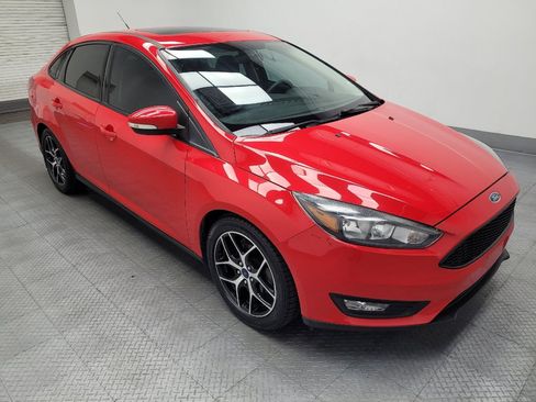 Used 2017 Ford Focus SEL FWD image 11