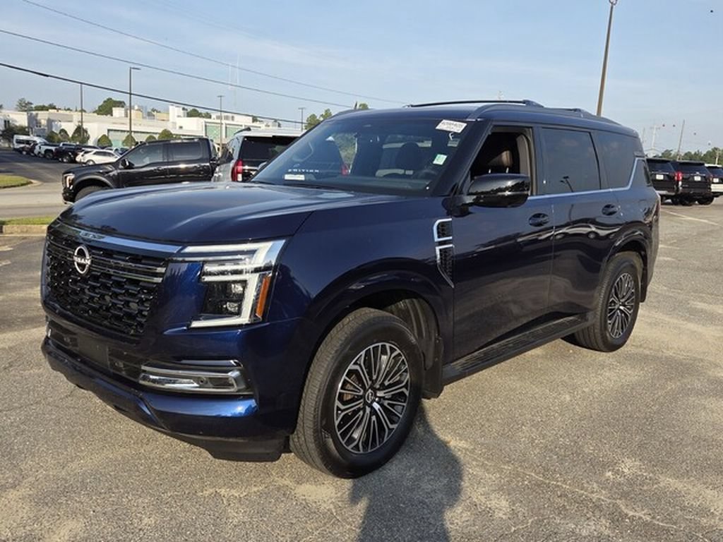 Used 2026 Nissan Armada SL w/ Captain's Chari Seat Package AWD/4WD image 4