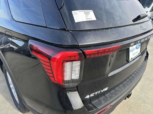 New 2026 Ford Explorer Active image 8