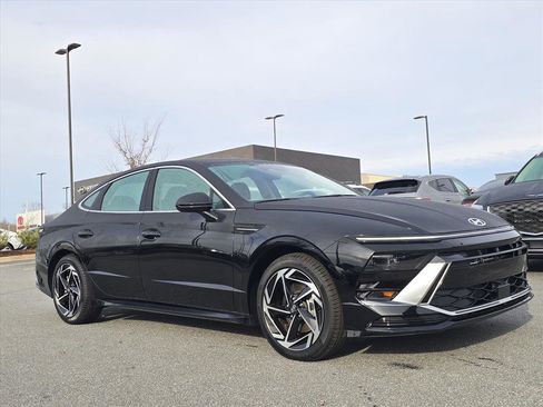 New 2026 Hyundai Sonata SEL image 1