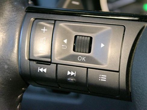 Used 2021 Nissan Rogue S FWD image 20