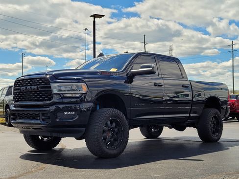 Used 2022 RAM 2500 Big Horn w/ Level C Equiment Group AWD/4WD image 8