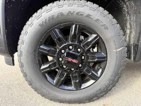 New 2025 GMC Sierra 2500 AT4 w/ AT4 Premium Plus Package image 14