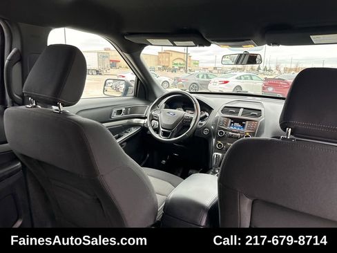 Used 2018 Ford Explorer XLT image 69