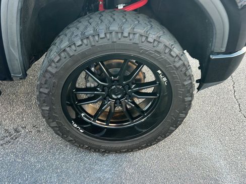 Used 2019 GMC Sierra 1500 AT4 w/ Off Road Performance Package image 43