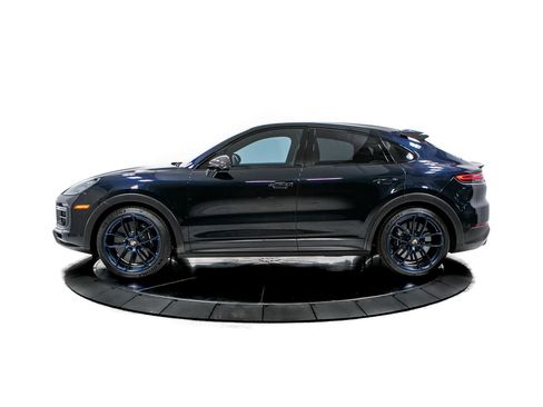 Certified 2023 Porsche Cayenne Turbo GT AWD/4WD image 2