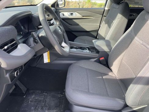 New 2026 Ford Explorer Active RWD image 14